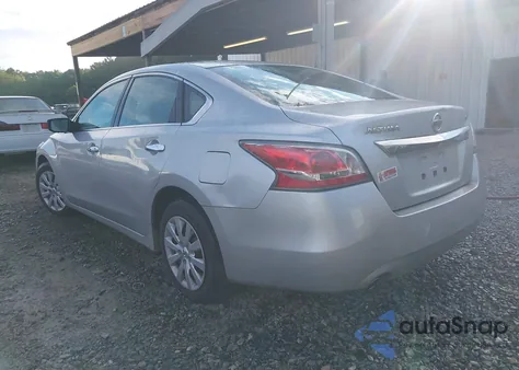 2015 Nissan Altima 2.5/2.5 S/2.5 Sl/2.5 Sv z USA, uszkodzony, nr VIN 1N4AL3AP4FC437800